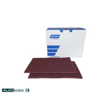 Włóknina ścierna Norton w arkuszach czerwona bardzo drobna 153x230
